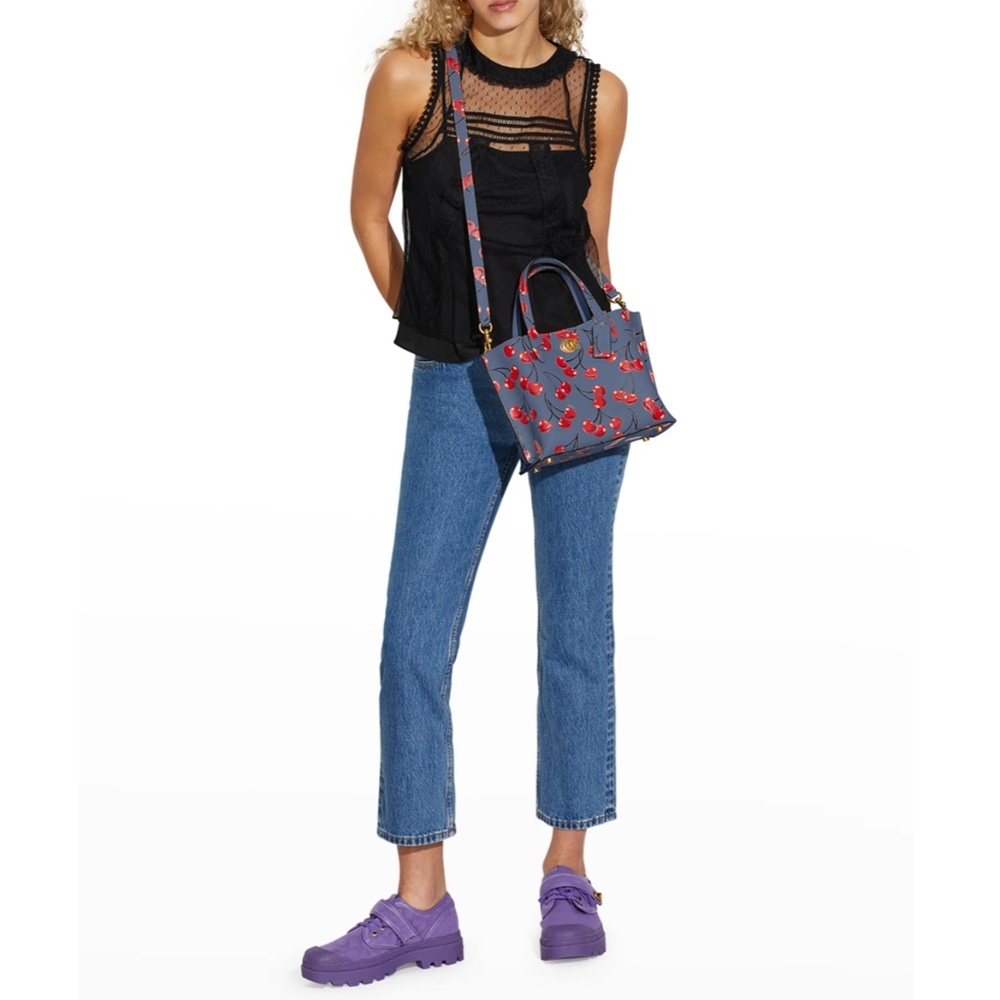 NWT $350 COACH Willow Cherry-Print Leather Tote Bag! - Picture 5 of 16